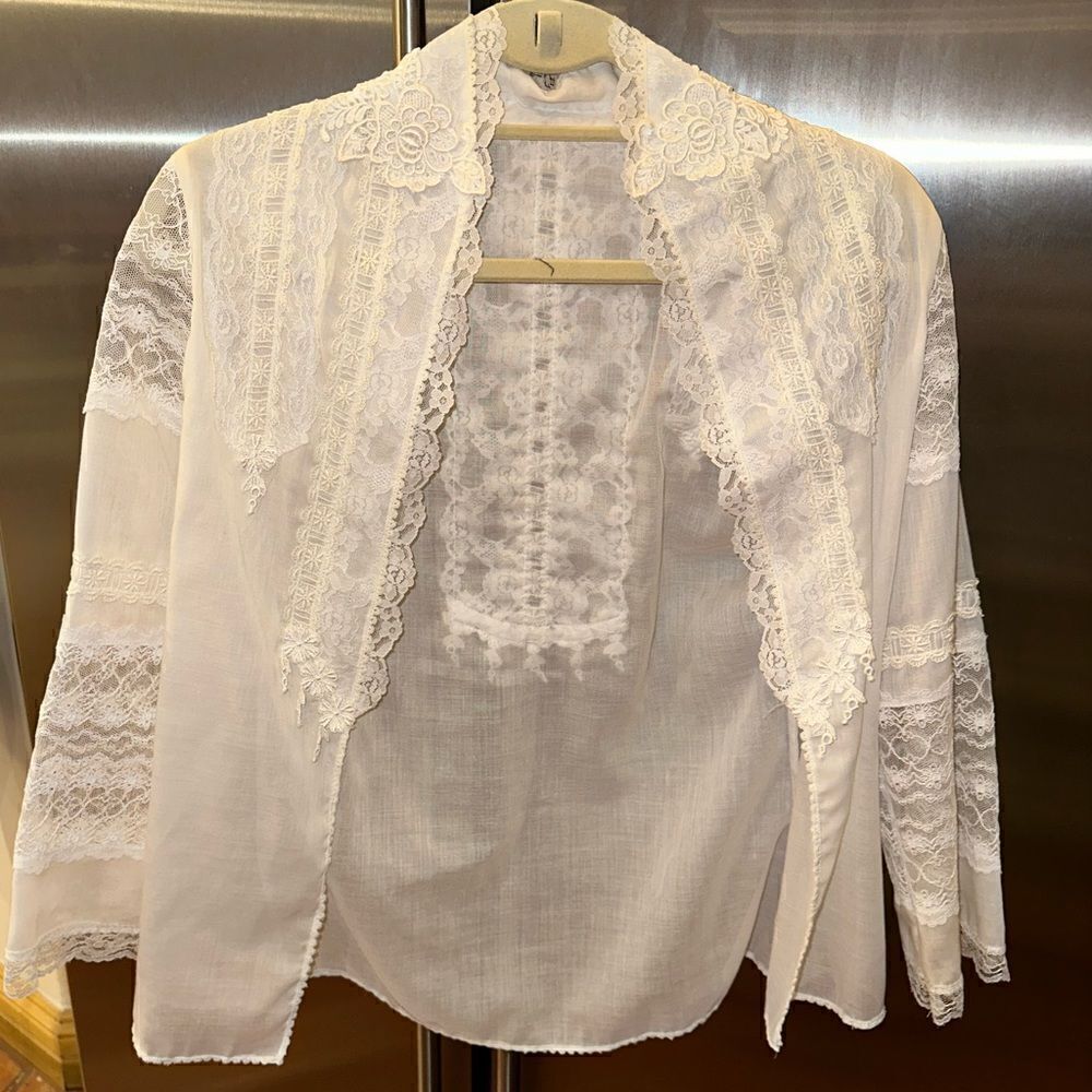 Vintage white top women’s long sleeve